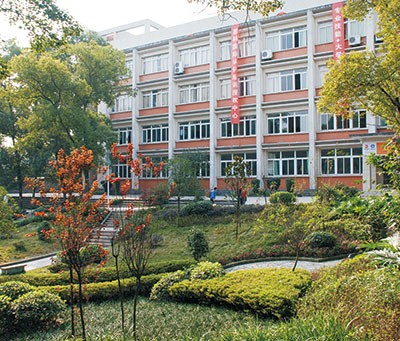 中国人民解放军总参谋部信息化部职业工厂职业技术学校